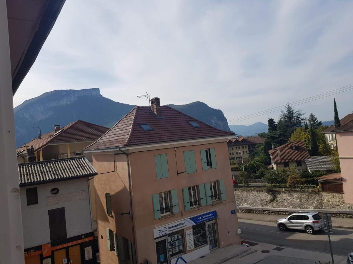 Charmant Studio Au Coeur Du Village De Voreppe Buitenkant foto