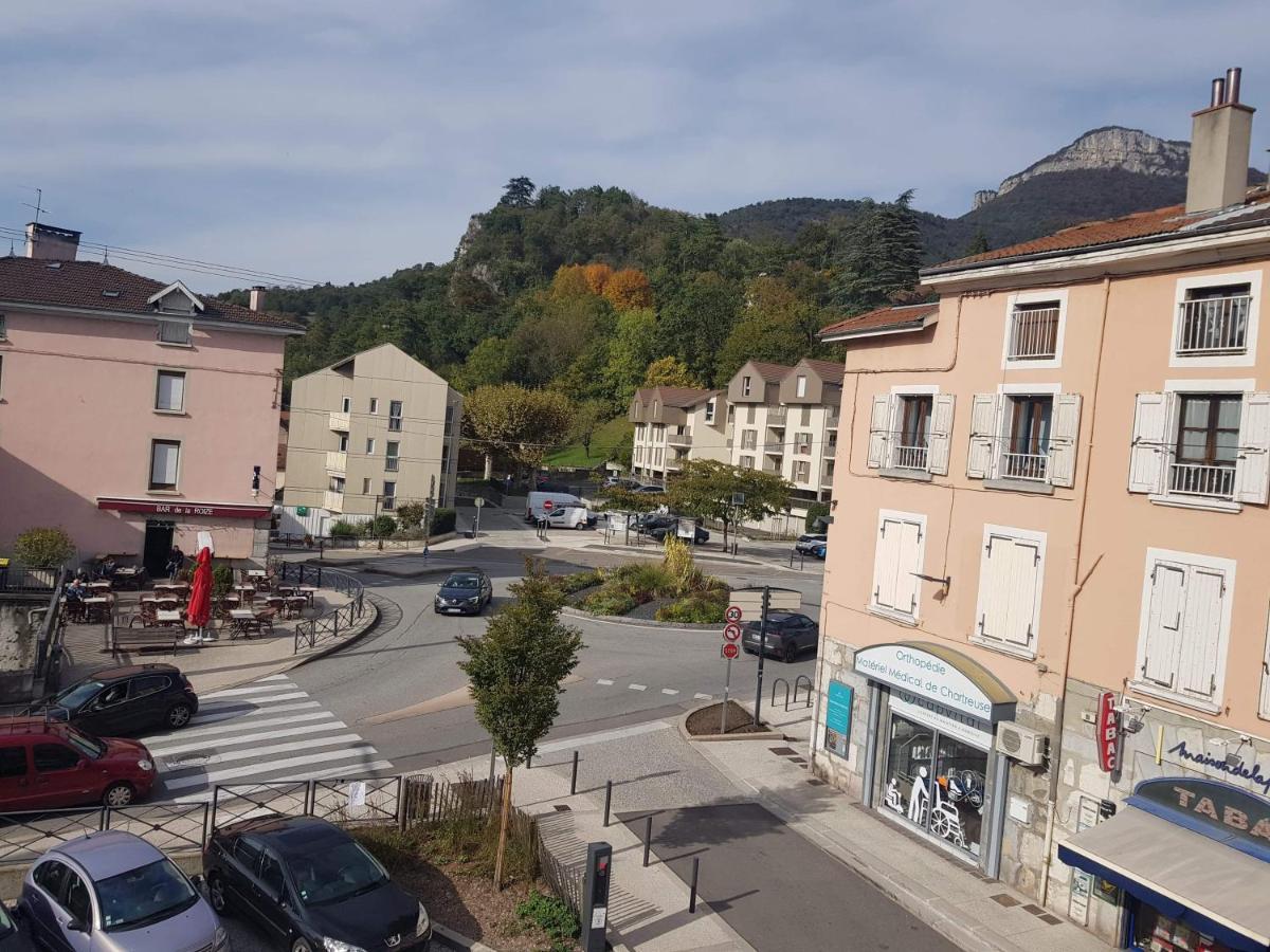 Charmant Studio Au Coeur Du Village De Voreppe Buitenkant foto